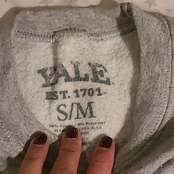 Yale Bulldogs sweatshirt - Picture 2 of 3